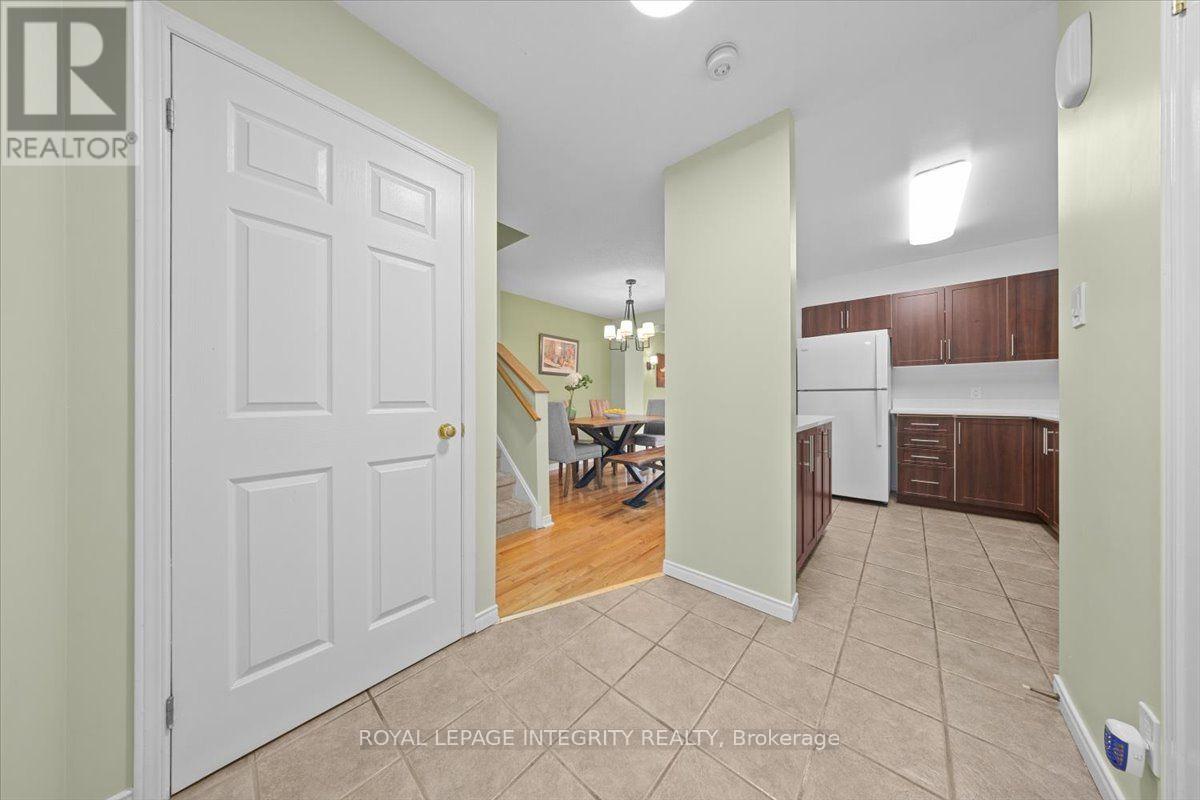 69 Royal Field Crescent, Ottawa, Ontario  K2J 4C9 - Photo 4 - X13638046