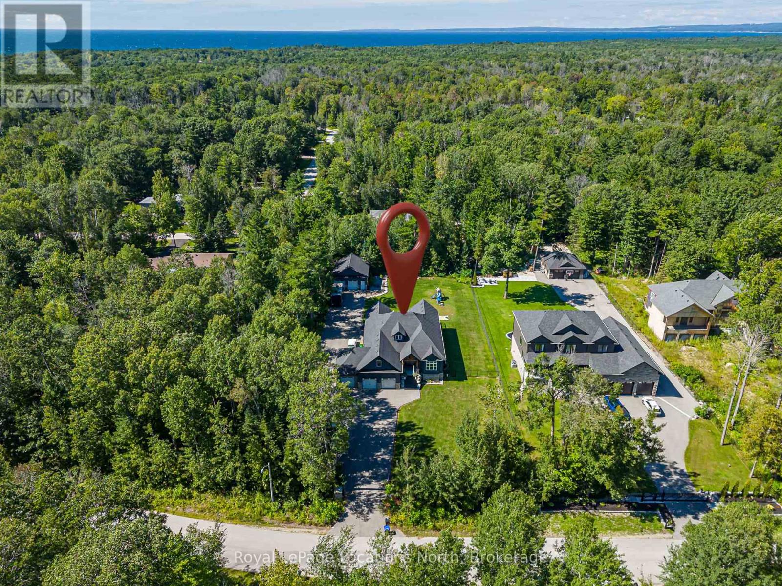 26 Spruce Street, Tiny, Ontario  L0L 1P1 - Photo 3 - S13700524