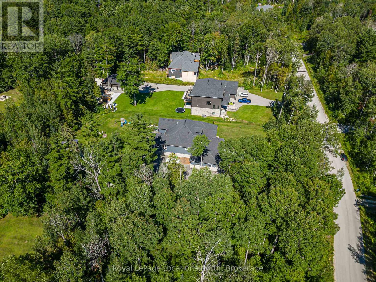26 Spruce Street, Tiny, Ontario  L0L 1P1 - Photo 5 - S13700524