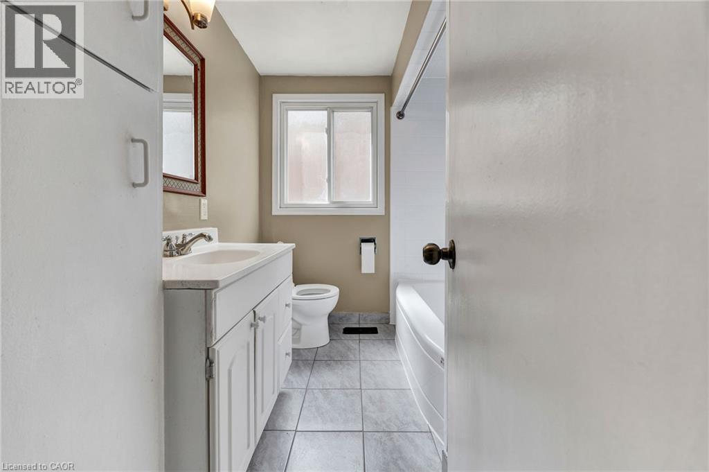 271 Prospect Avenue Unit# 2, Kitchener, Ontario  N2A 1C5 - Photo 4 - 40857157