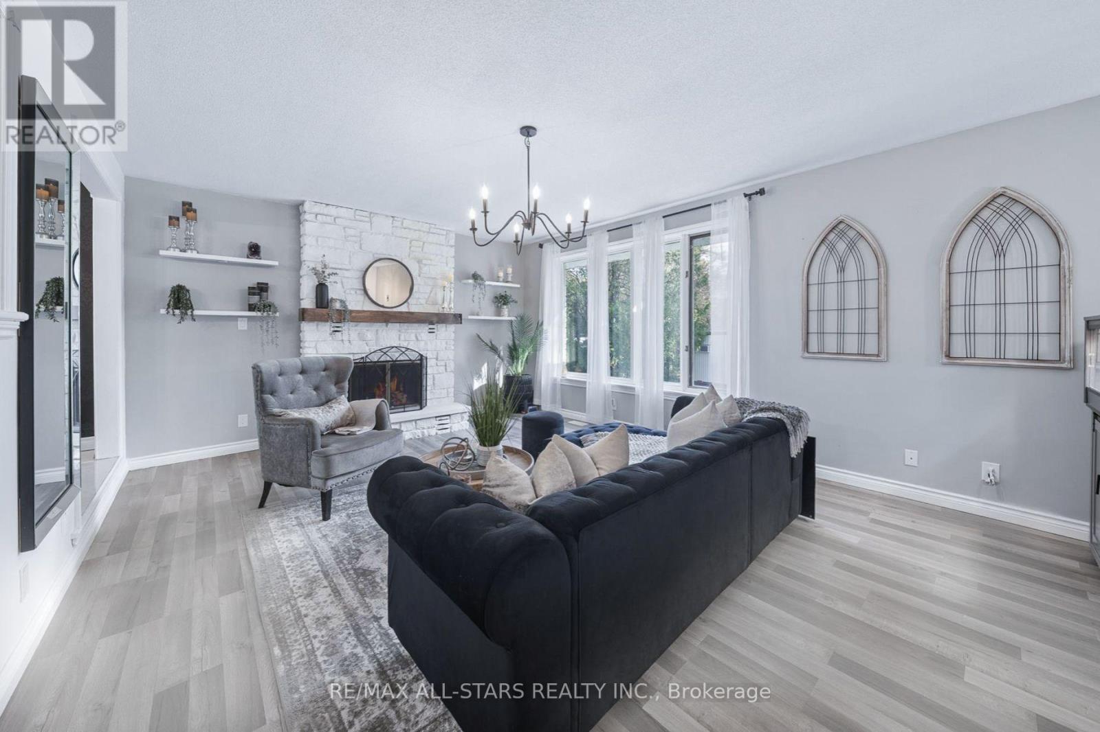 127 Pinecrest Road, Georgina, Ontario  L0E 1N0 - Photo 13 - N13700276