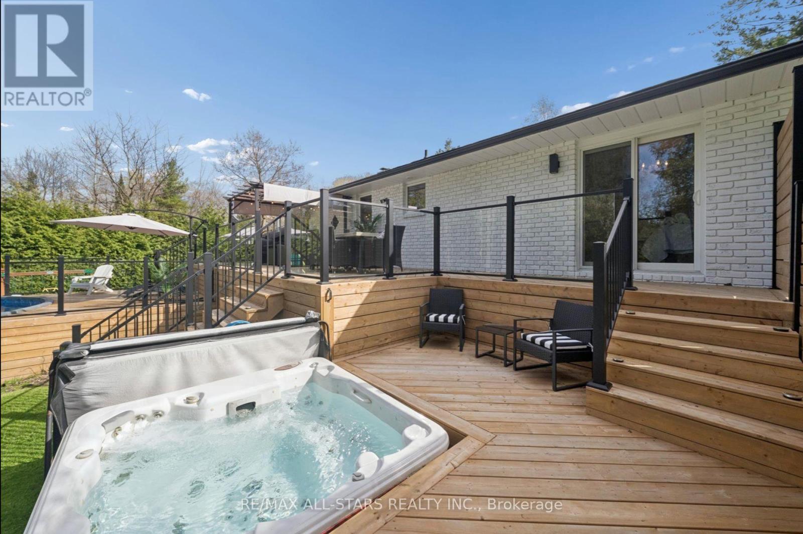 127 Pinecrest Road, Georgina, Ontario  L0E 1N0 - Photo 30 - N13700276