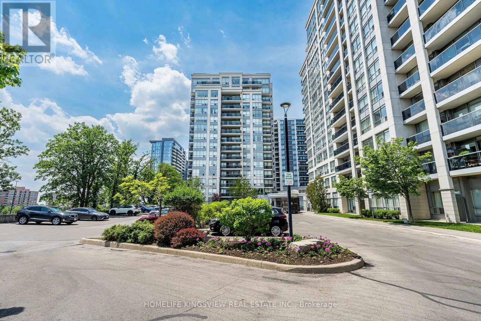 807 - 60 DISERA DRIVE, Vaughan, Ontario