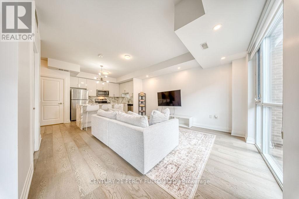 D-803 - 5289 Highway 7, Vaughan, Ontario  L4L 0J1 - Photo 11 - N13700342