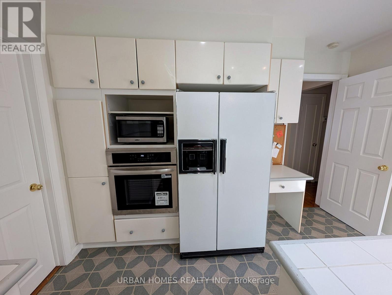 380 Mill Street, Richmond Hill (Mill Pond), Ontario  L4C 4B9 - Photo 7 - N13700366