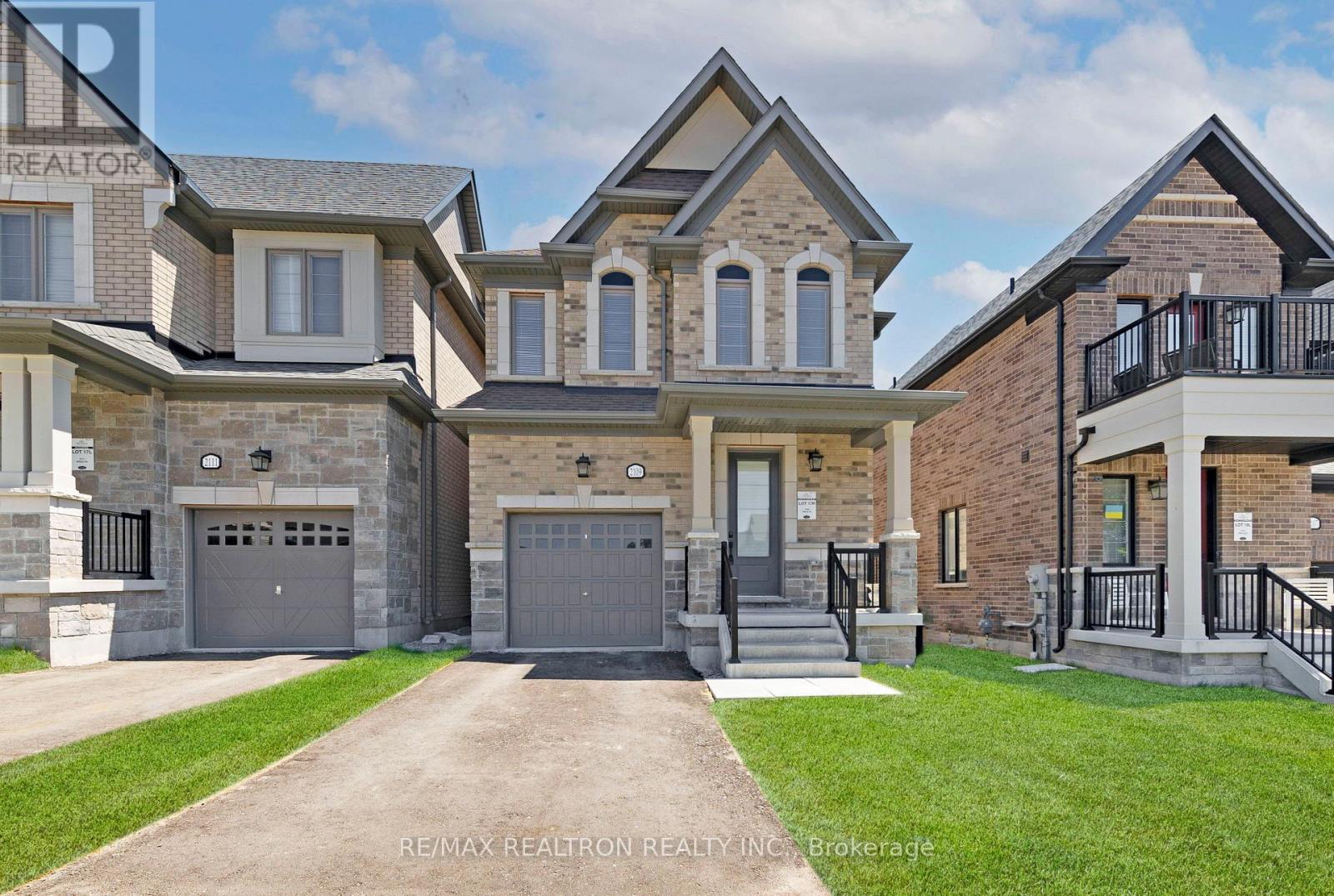 2109 Wilson Street, Innisfil, Ontario  L9S 0N8 - Photo 1 - N13700558