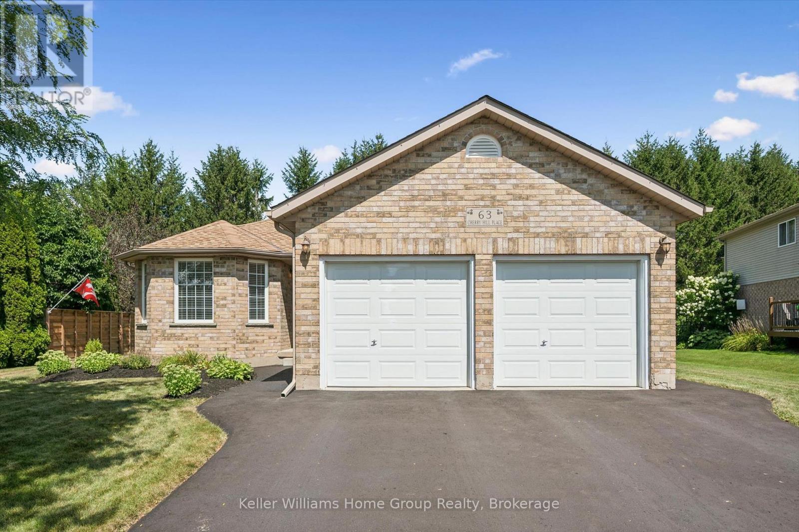 63 Cherry Hill Place, Centre Wellington (Fergus), Ontario  N1M 3T9 - Photo 2 - X13700380