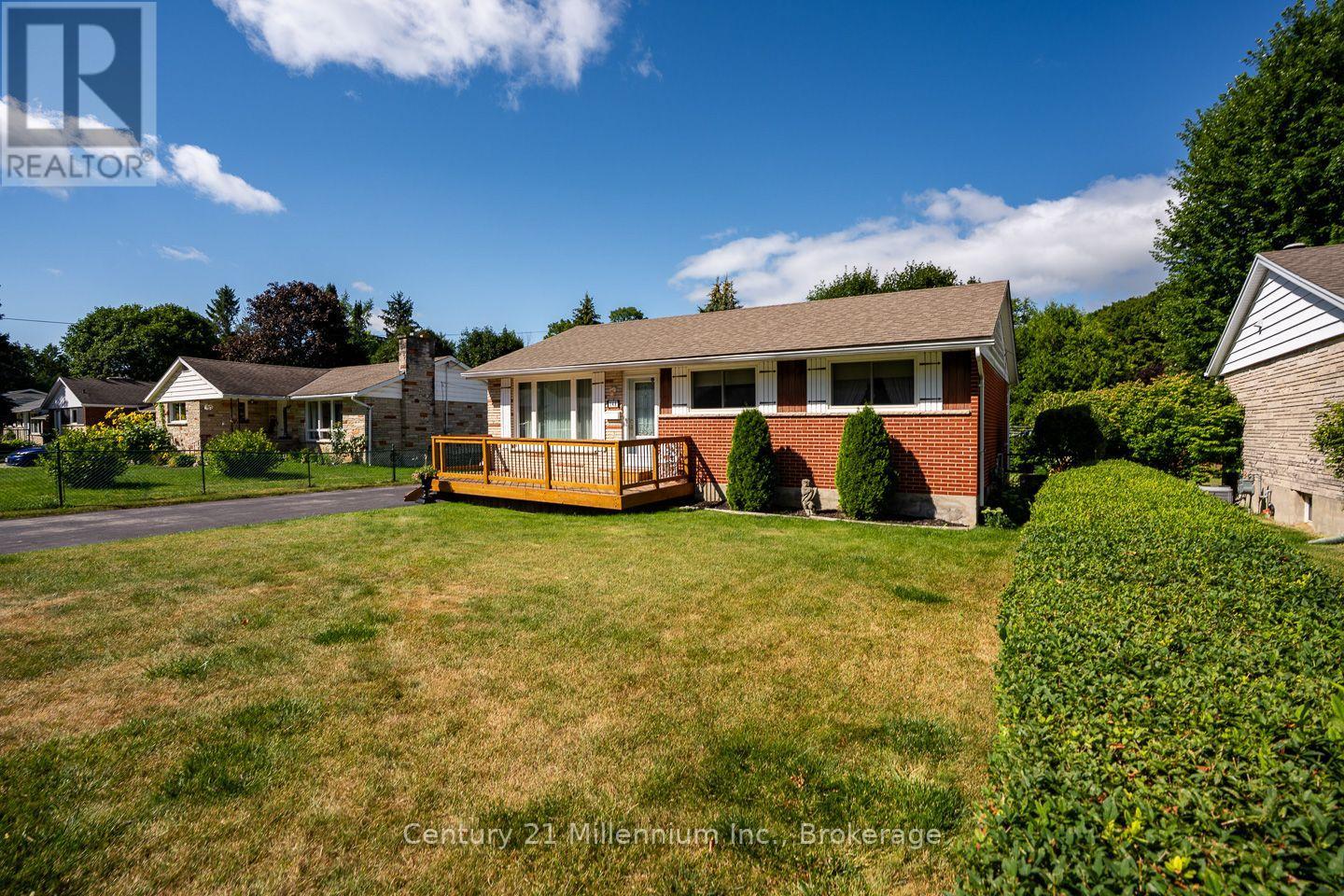 148 7TH AVENUE E, Owen Sound, Ontario