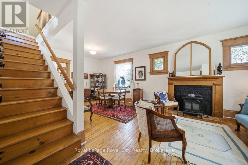66 RAGLAN STREET, Guelph, Ontario