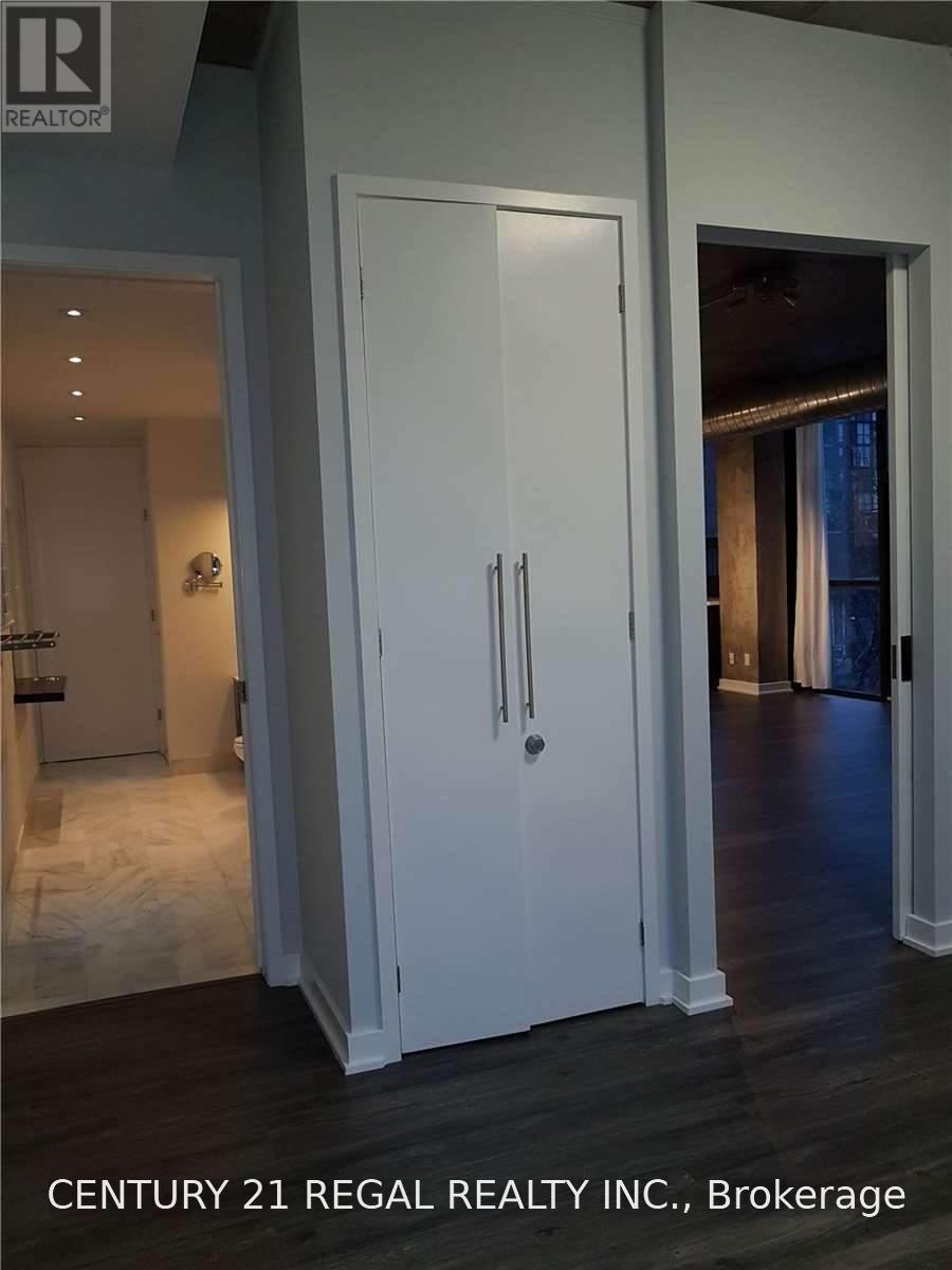 305 - 60 Bathurst Street, Toronto, Ontario  M5V 2P4 - Photo 14 - C13693750