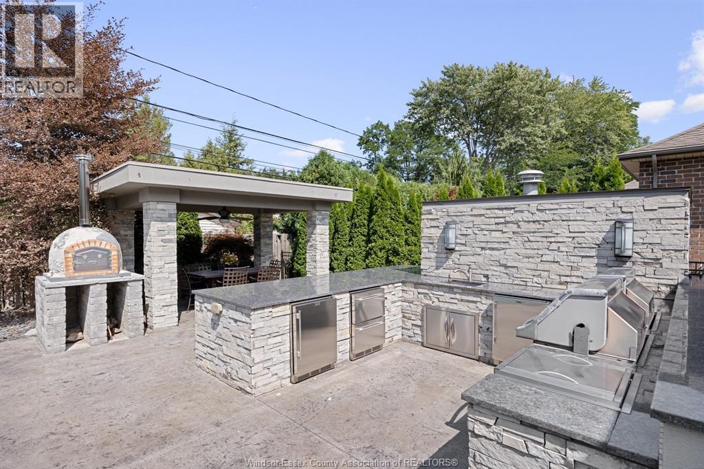 1395 Outram, Lasalle, Ontario  N9J 0B2 - Photo 33 - 26020467