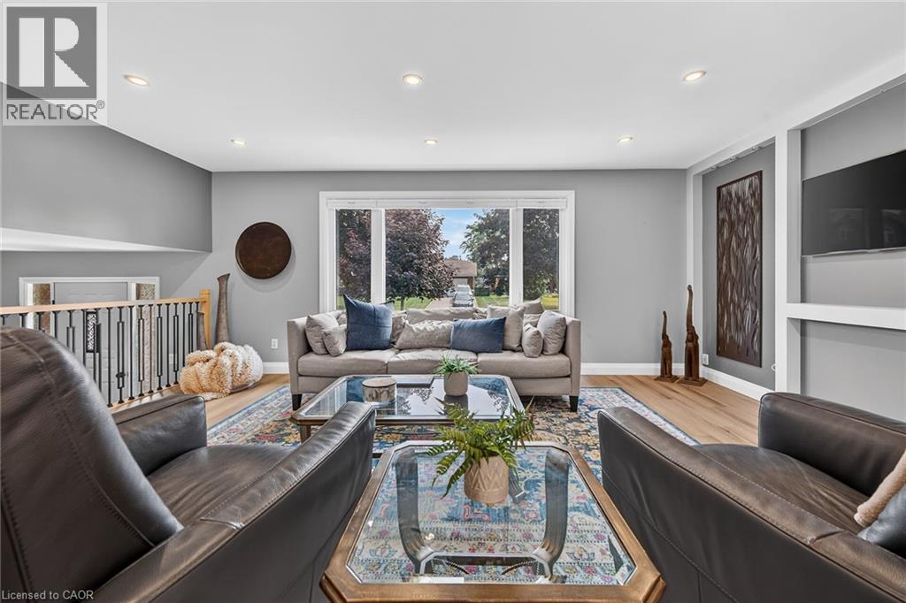 6 Margaret Avenue, Grimsby, Ontario  L3M 4S1 - Photo 6 - 40856017