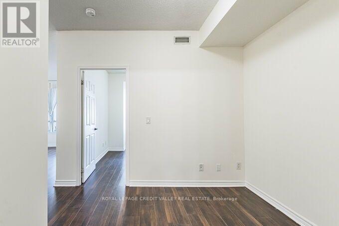 1706 - 388 Prince Of Wales Drive, Mississauga, Ontario  L5B 0A1 - Photo 21 - W13700280