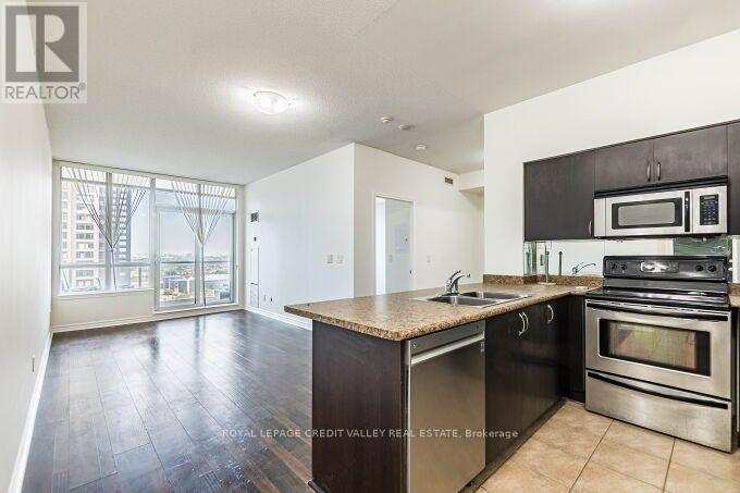 1706 - 388 Prince Of Wales Drive, Mississauga, Ontario  L5B 0A1 - Photo 9 - W13700280