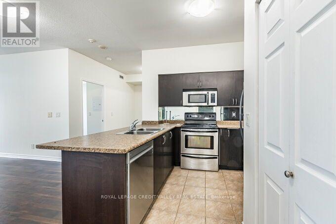 1706 - 388 Prince Of Wales Drive, Mississauga, Ontario  L5B 0A1 - Photo 8 - W13700298