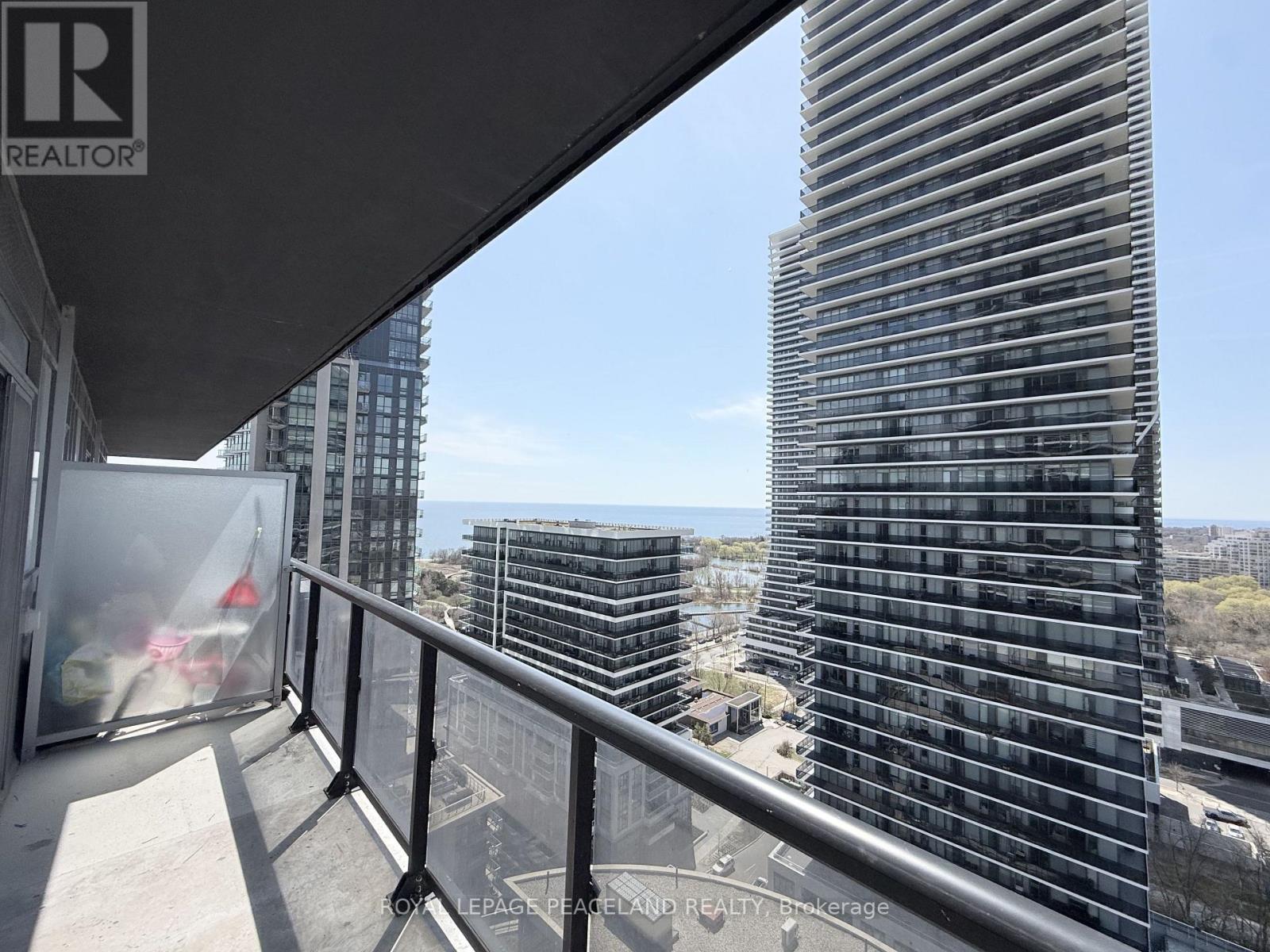 2005 - 56 Annie Craig Drive, Toronto, Ontario  M8V 0C8 - Photo 11 - W13700364