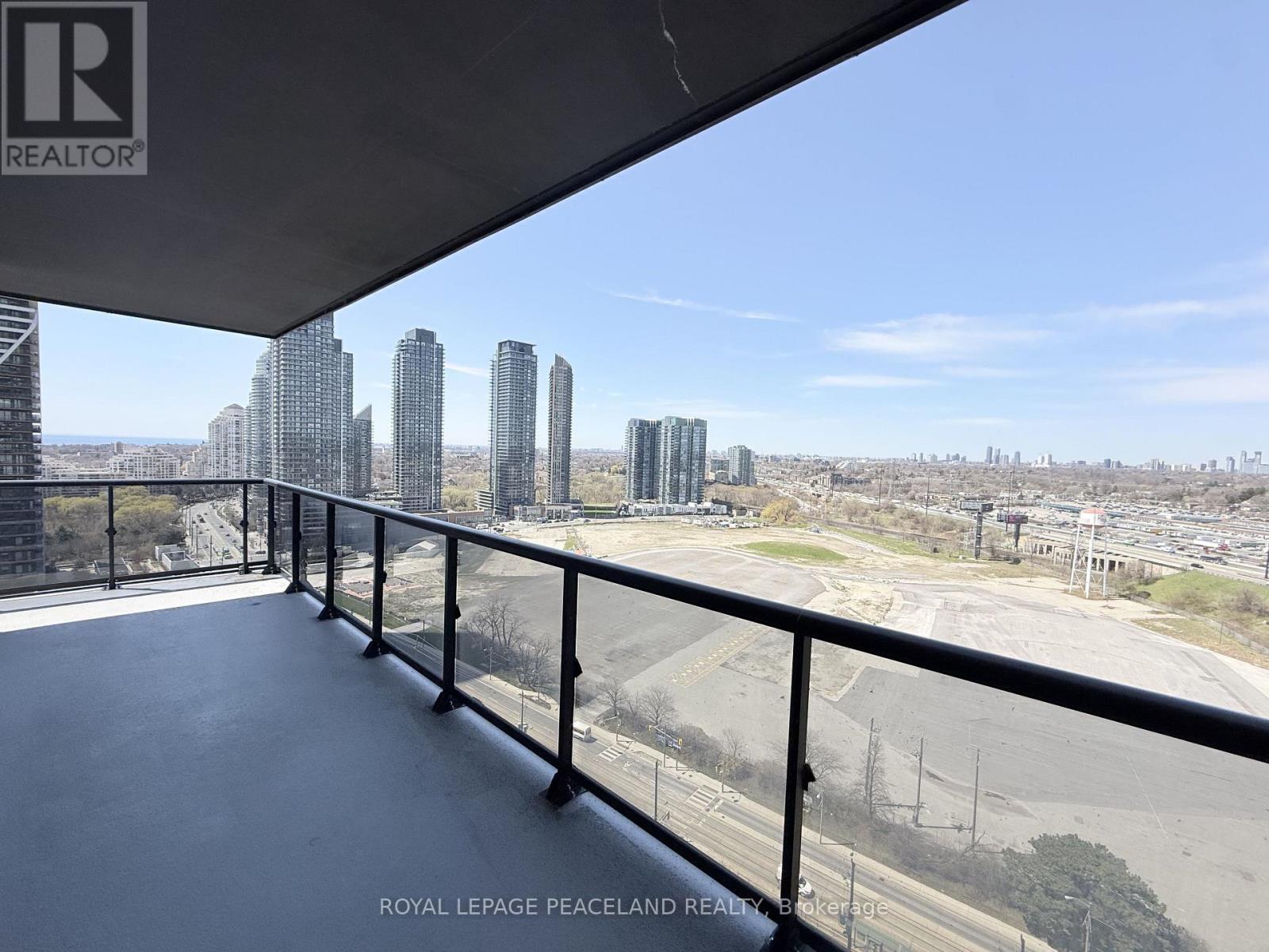 2005 - 56 Annie Craig Drive, Toronto, Ontario  M8V 0C8 - Photo 12 - W13700364