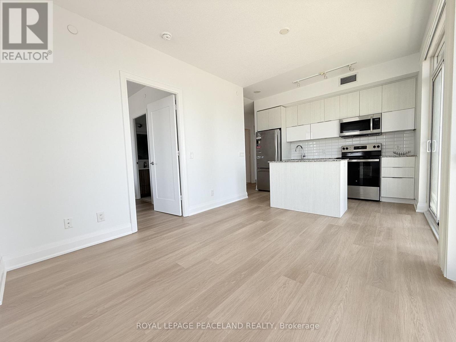 2005 - 56 Annie Craig Drive, Toronto, Ontario  M8V 0C8 - Photo 3 - W13700364