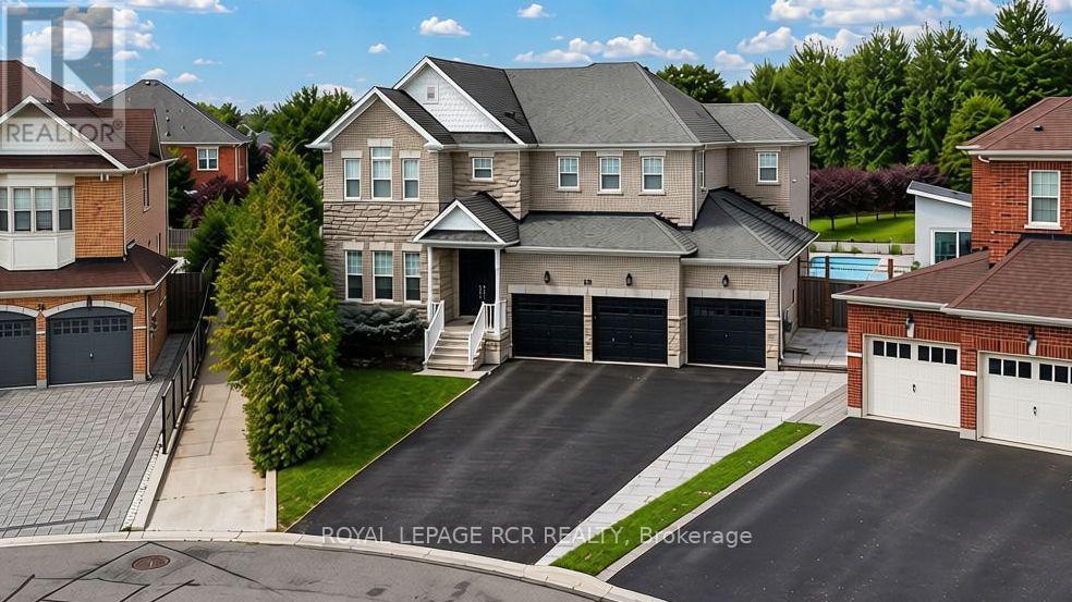 28 Billy Court, Caledon, Ontario  L7C 3X3 - Photo 2 - W13700374
