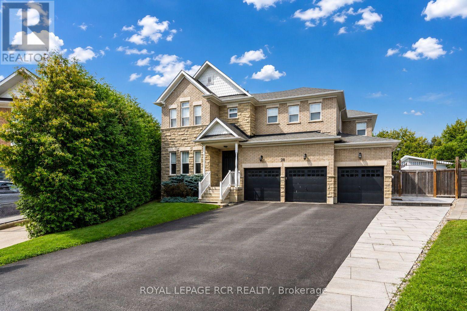 28 Billy Court, Caledon, Ontario  L7C 3X3 - Photo 3 - W13700374