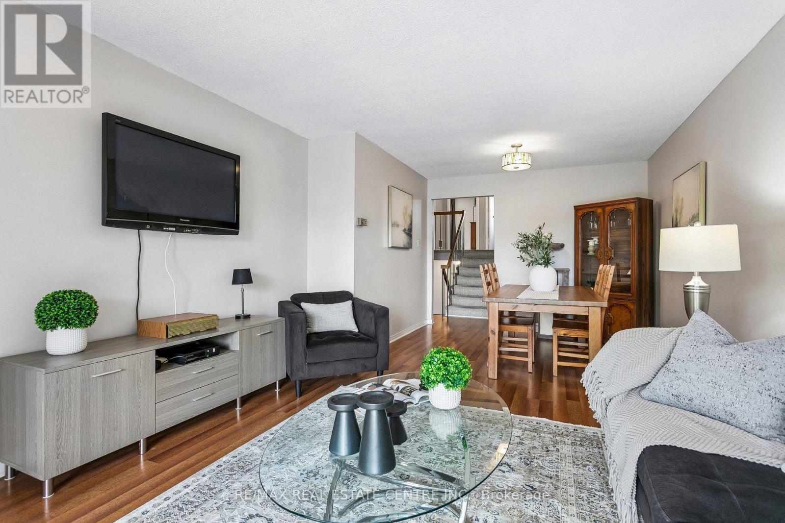 5 Hockley Path, Brampton, Ontario  L6V 3R3 - Photo 12 - W13700448