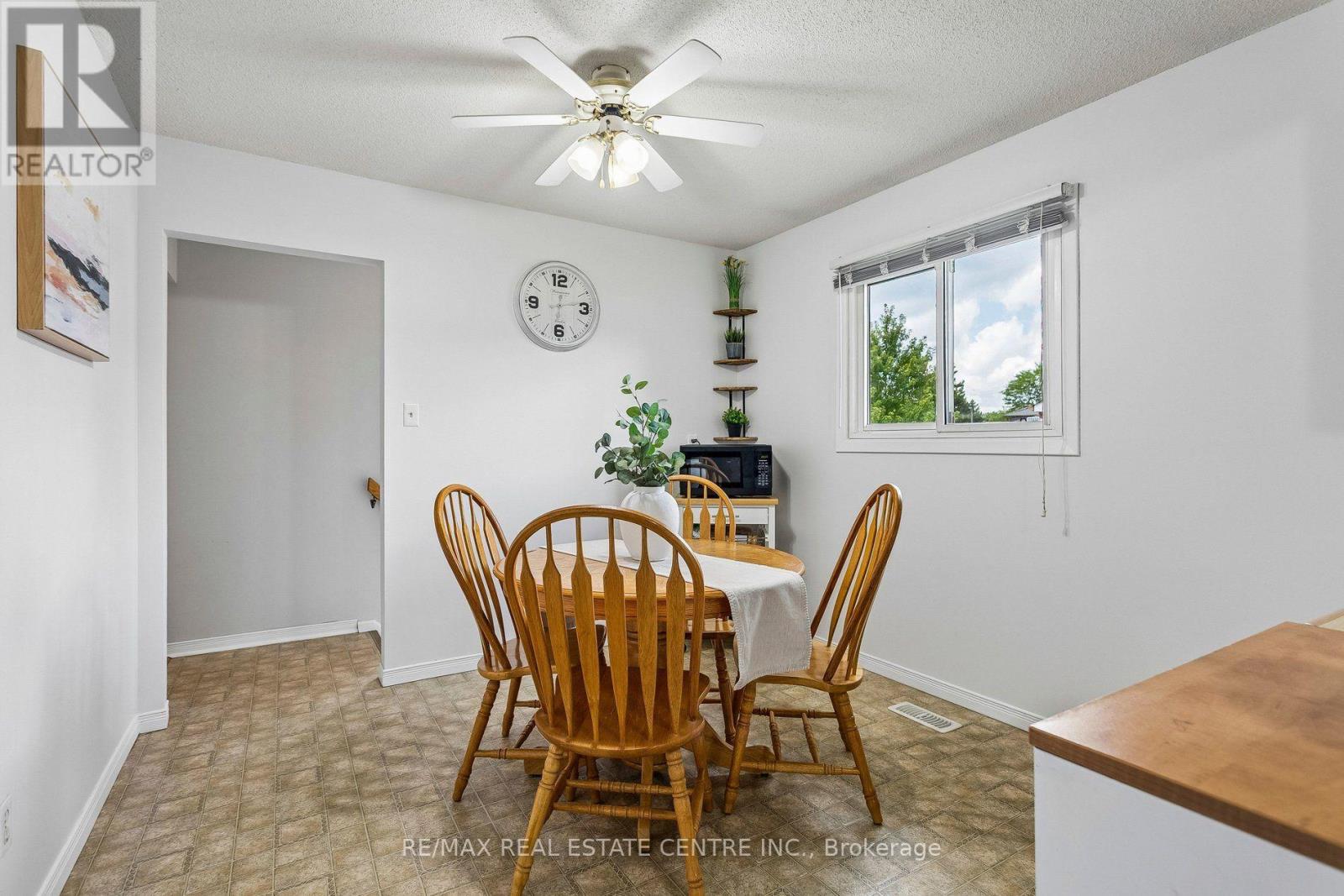 5 Hockley Path, Brampton, Ontario  L6V 3R3 - Photo 19 - W13700448