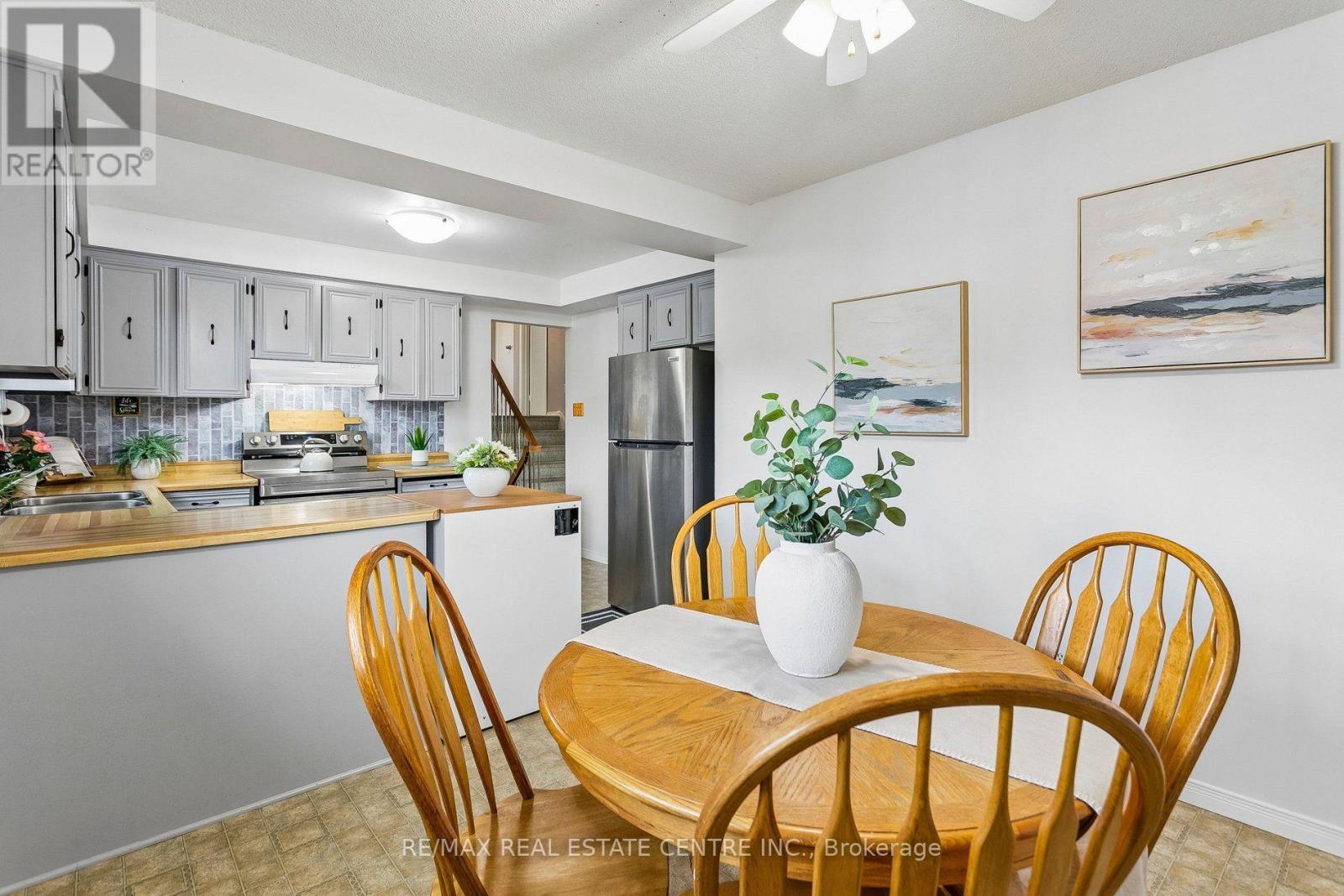 5 Hockley Path, Brampton, Ontario  L6V 3R3 - Photo 20 - W13700448