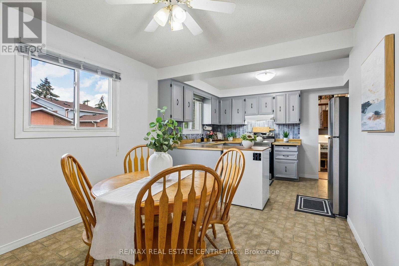 5 Hockley Path, Brampton, Ontario  L6V 3R3 - Photo 21 - W13700448
