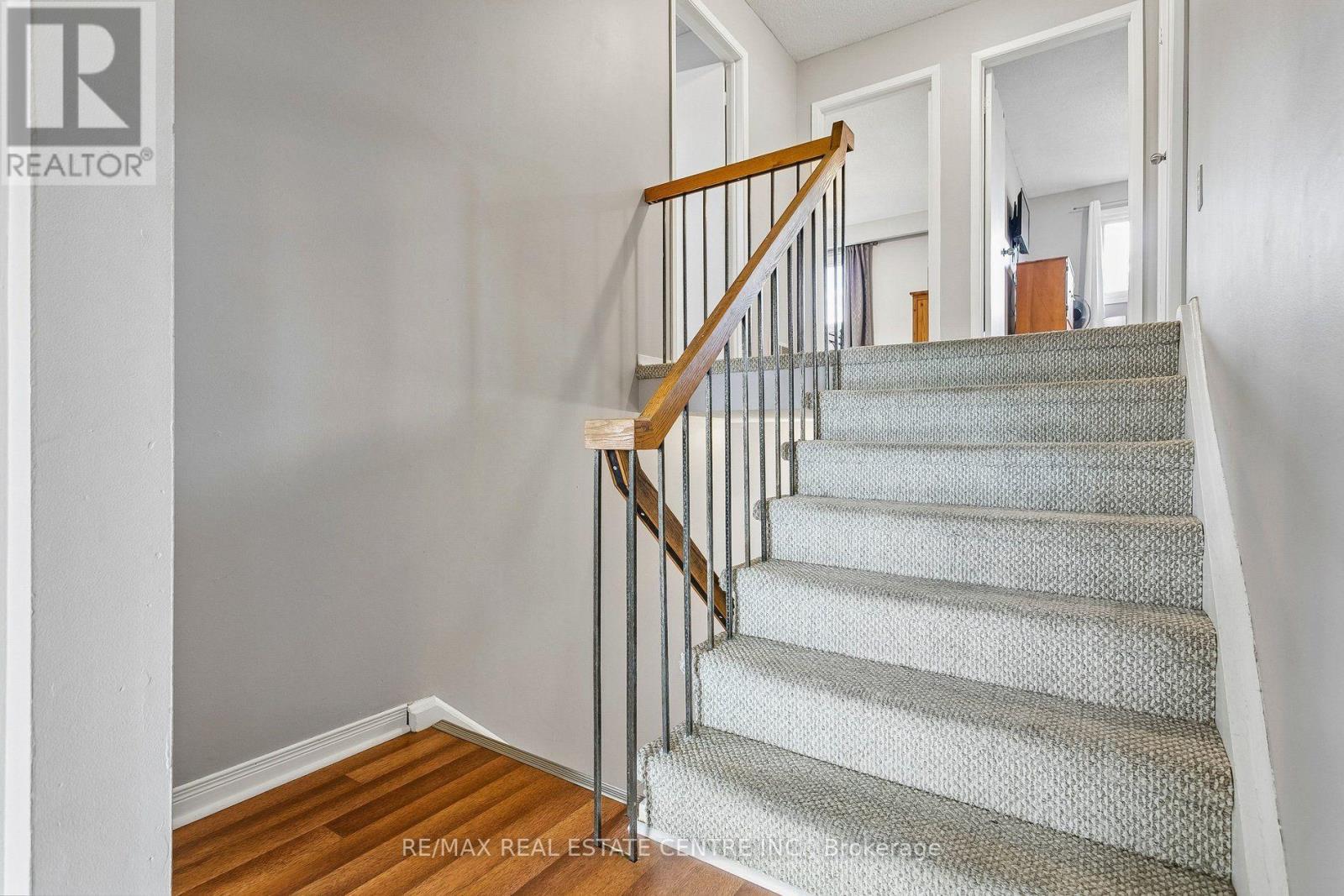 5 Hockley Path, Brampton, Ontario  L6V 3R3 - Photo 22 - W13700448