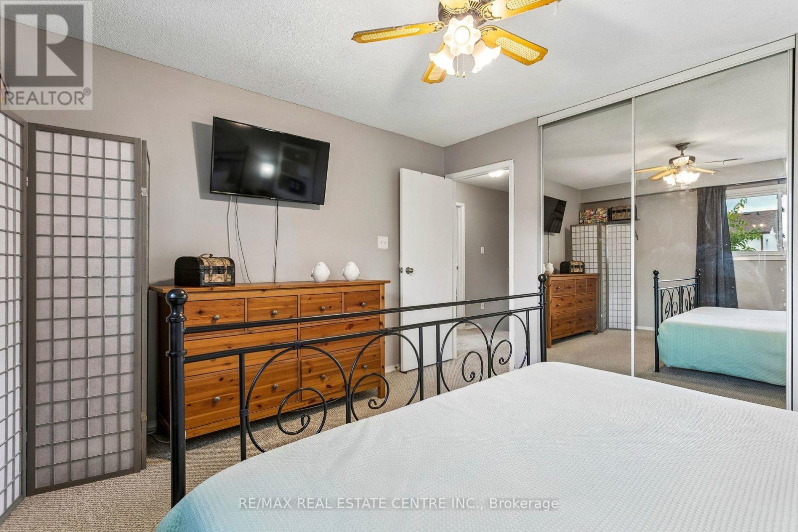 5 Hockley Path, Brampton, Ontario  L6V 3R3 - Photo 24 - W13700448