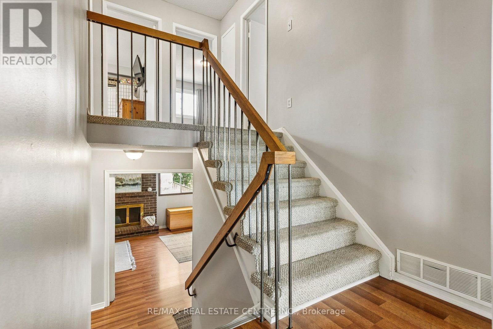 5 Hockley Path, Brampton, Ontario  L6V 3R3 - Photo 30 - W13700448
