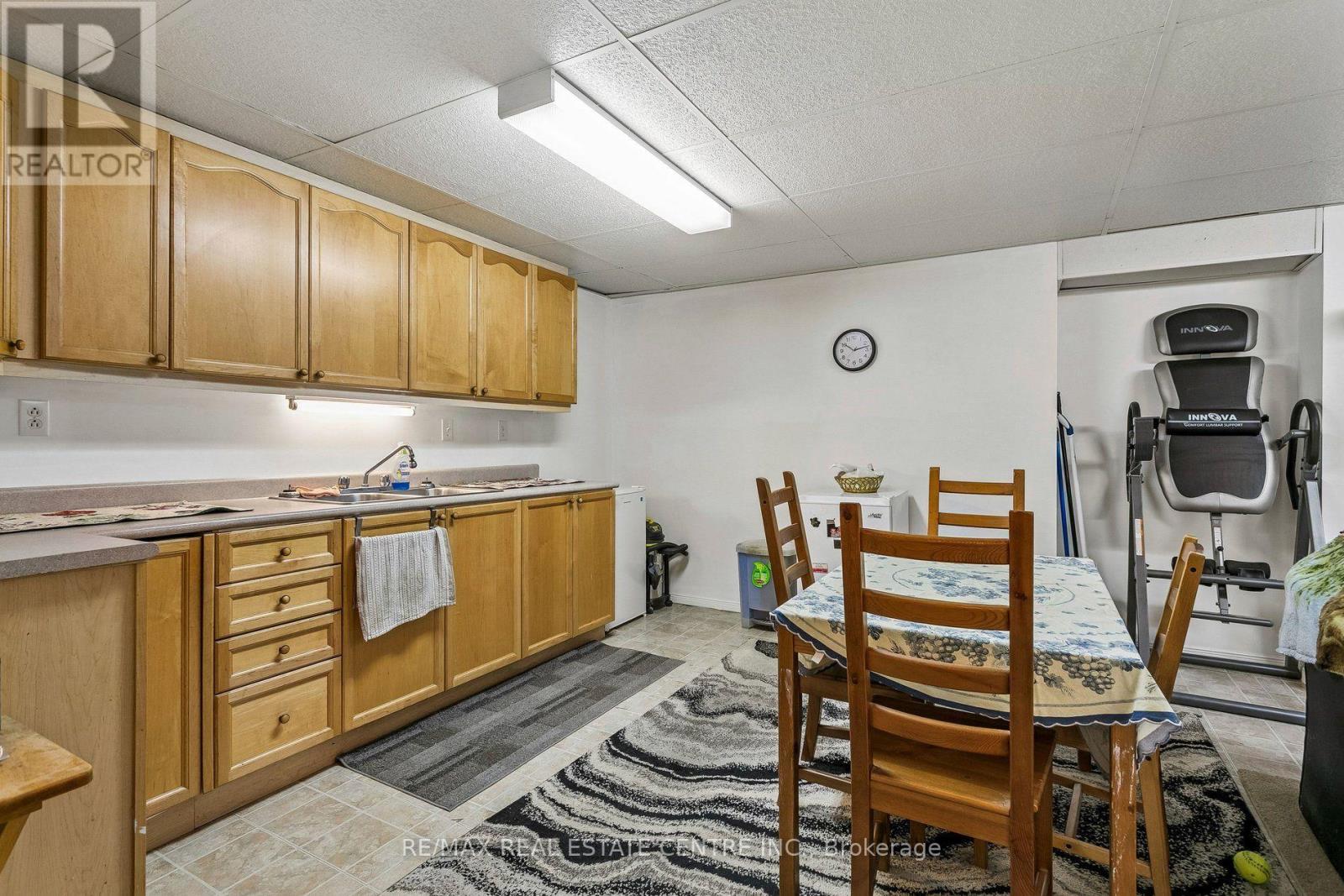 5 Hockley Path, Brampton, Ontario  L6V 3R3 - Photo 43 - W13700448