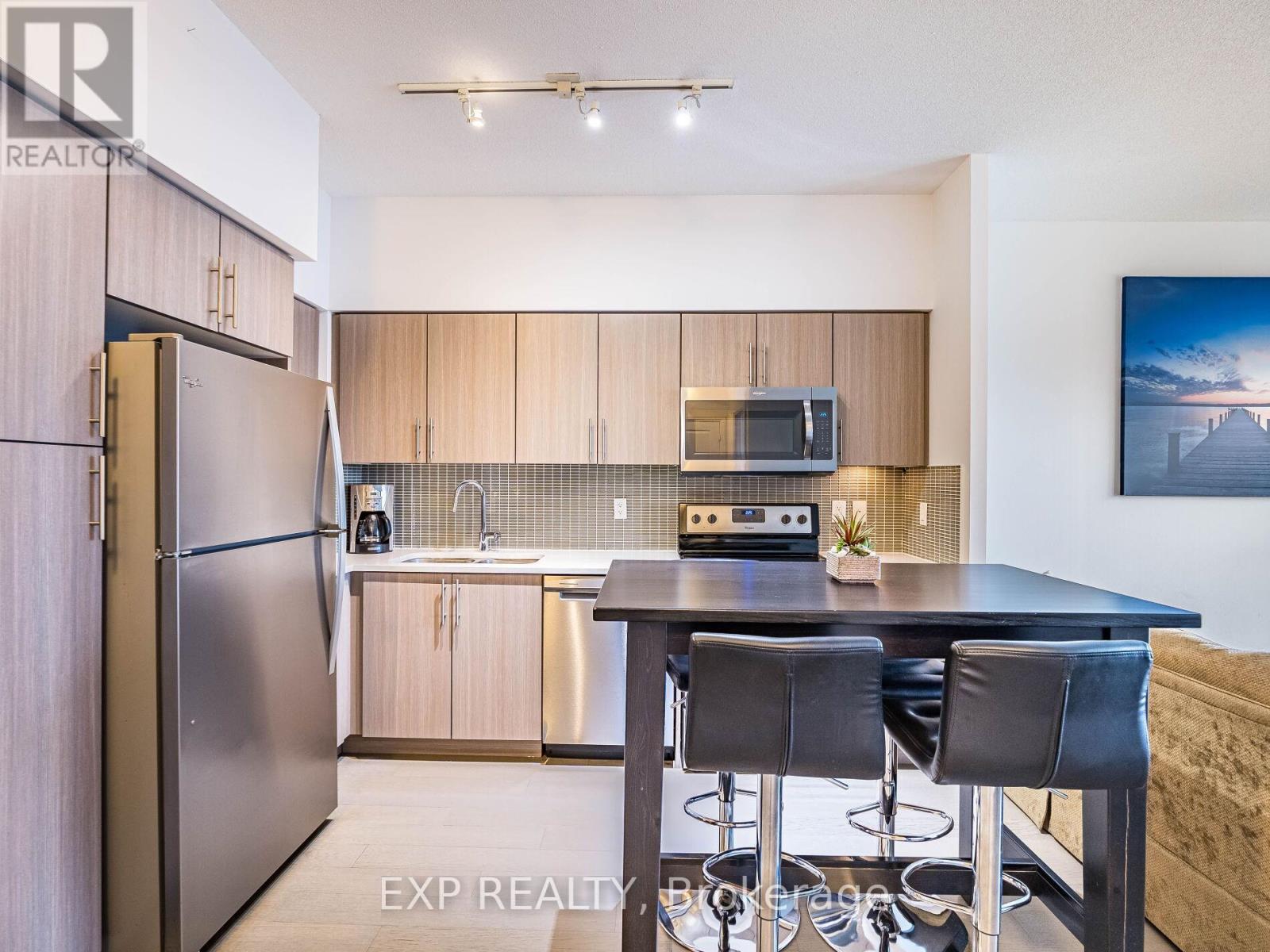 502 - 55 Speers Road, Oakville, Ontario  L6K 0H9 - Photo 14 - W13700460