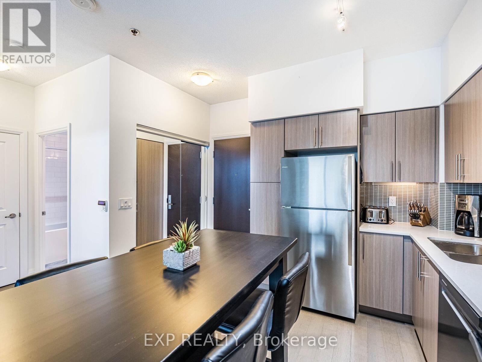 502 - 55 Speers Road, Oakville, Ontario  L6K 0H9 - Photo 17 - W13700460