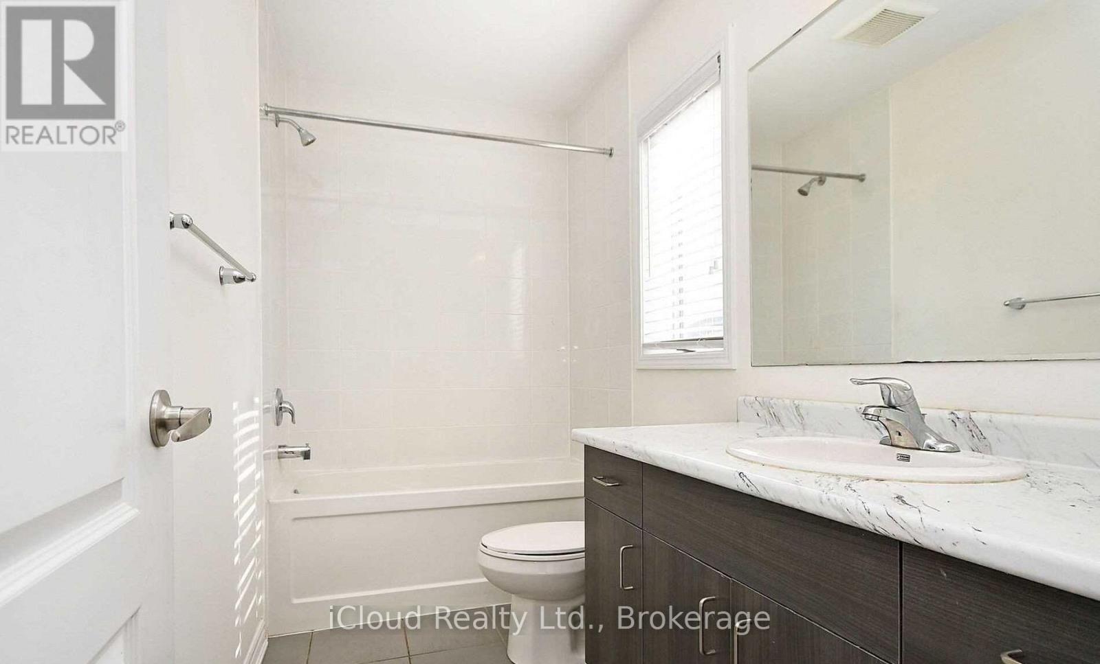 Upper - 16 Stedford Crescent, Brampton, Ontario  L7A 4P5 - Photo 8 - W13700468