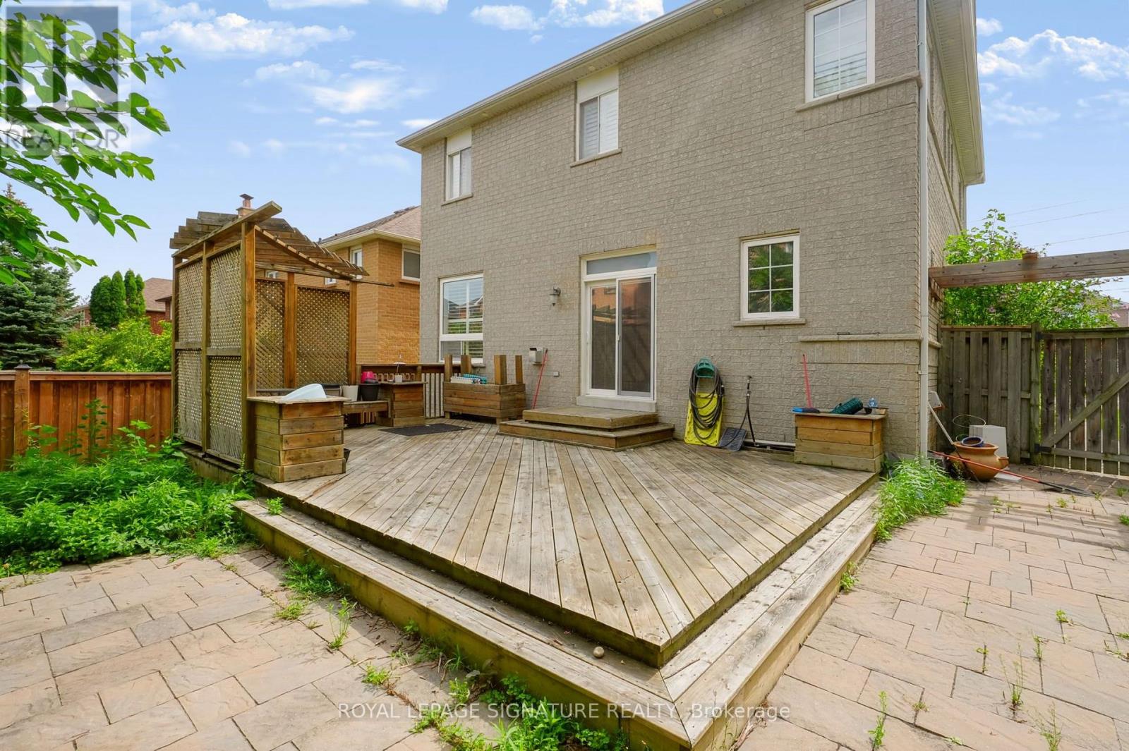 267 Laurentian Avenue, Mississauga, Ontario  L4Z 2S4 - Photo 19 - W13700528