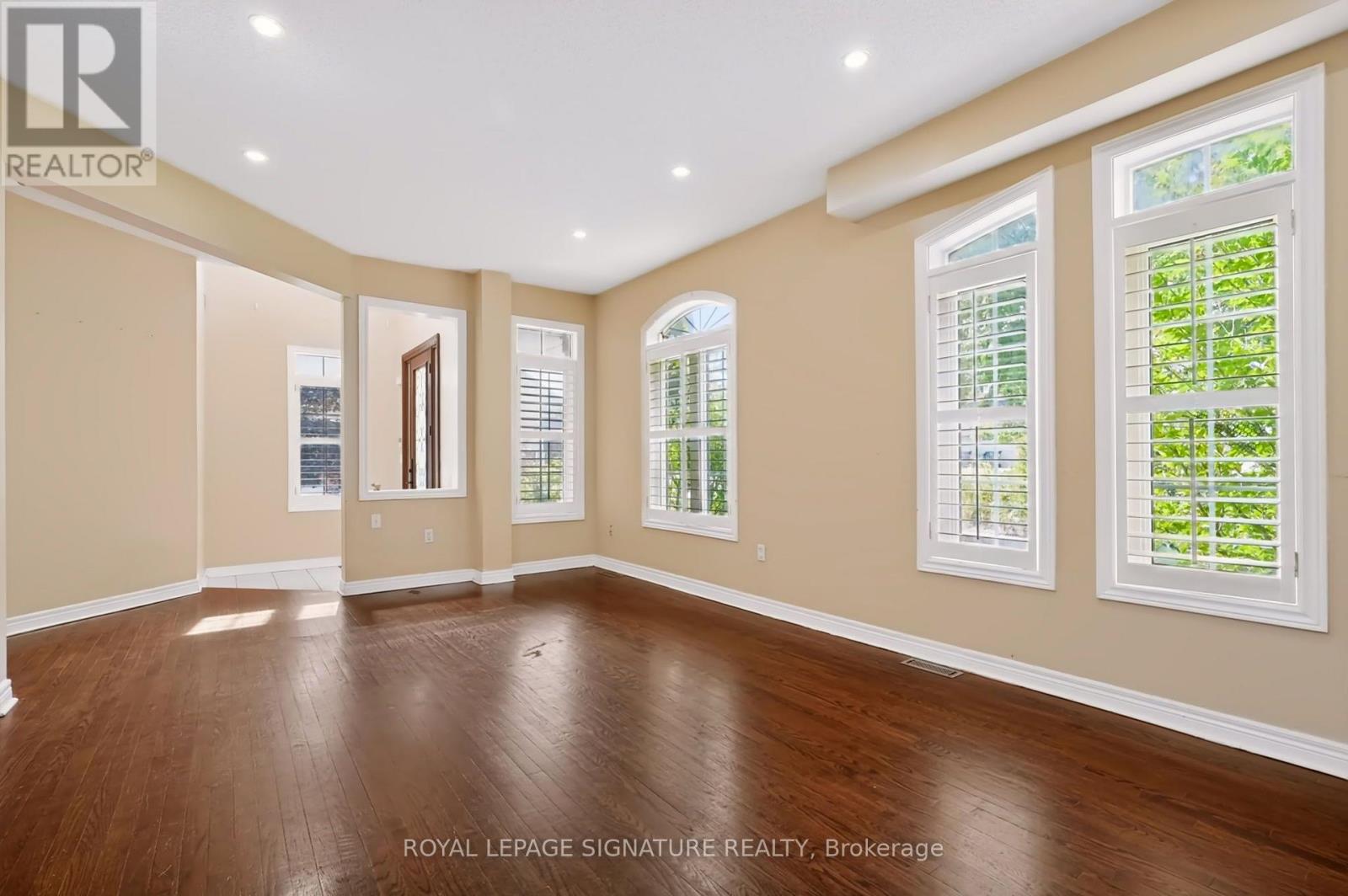 267 Laurentian Avenue, Mississauga, Ontario  L4Z 2S4 - Photo 7 - W13700528