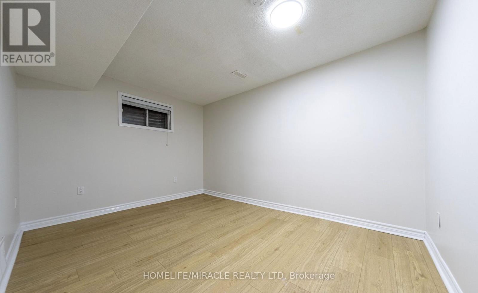 60 Centre Street, Brampton, Ontario  L6W 2X8 - Photo 18 - W13700592