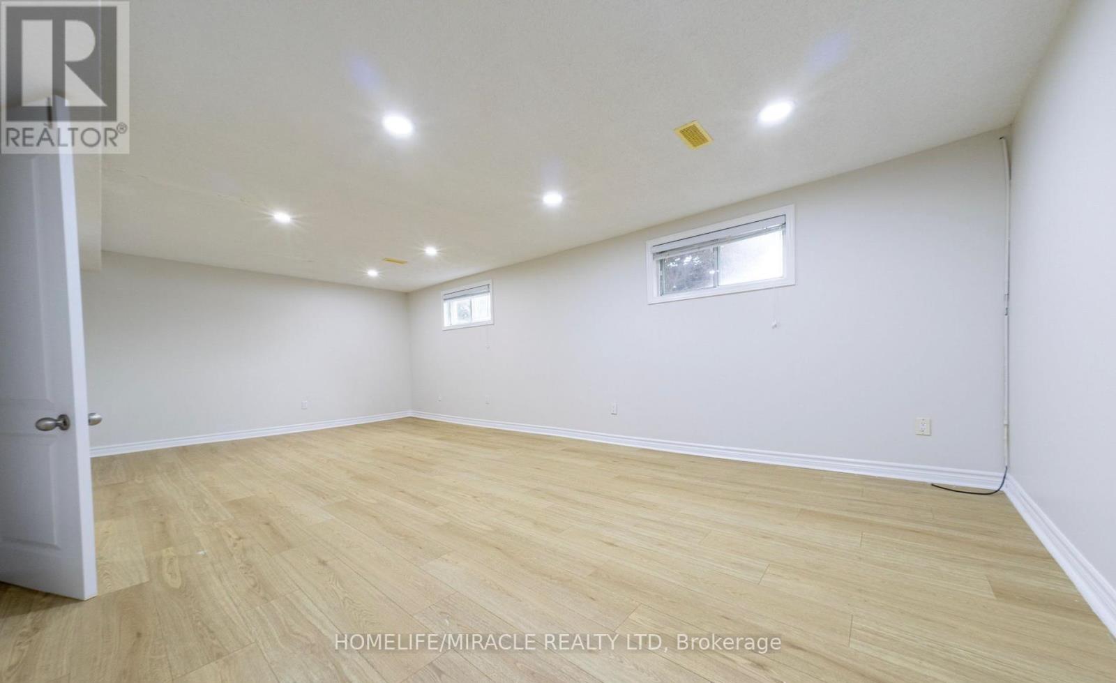 60 Centre Street, Brampton, Ontario  L6W 2X8 - Photo 24 - W13700592