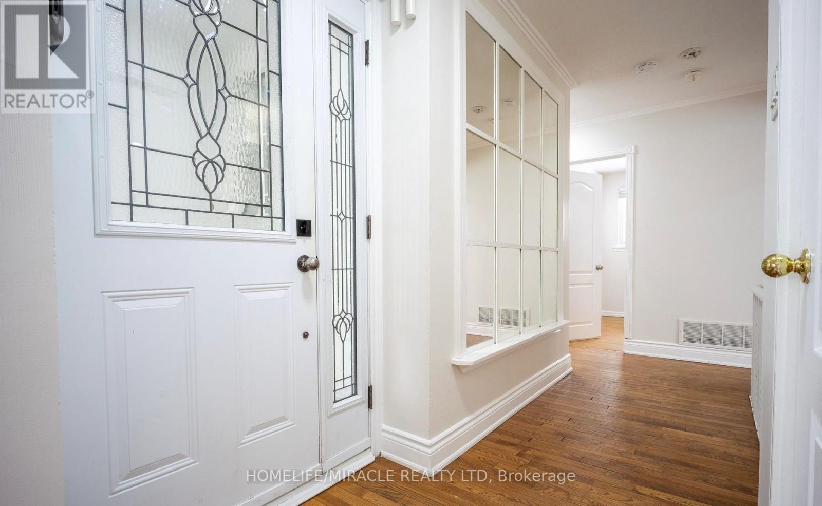 60 Centre Street, Brampton, Ontario  L6W 2X8 - Photo 28 - W13700592