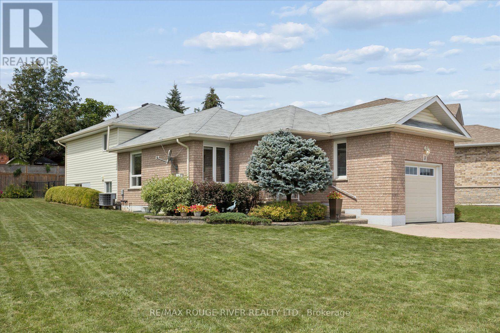 3 Beall Street, Kawartha Lakes, Ontario  K9A 6J6 - Photo 1 - X13700286