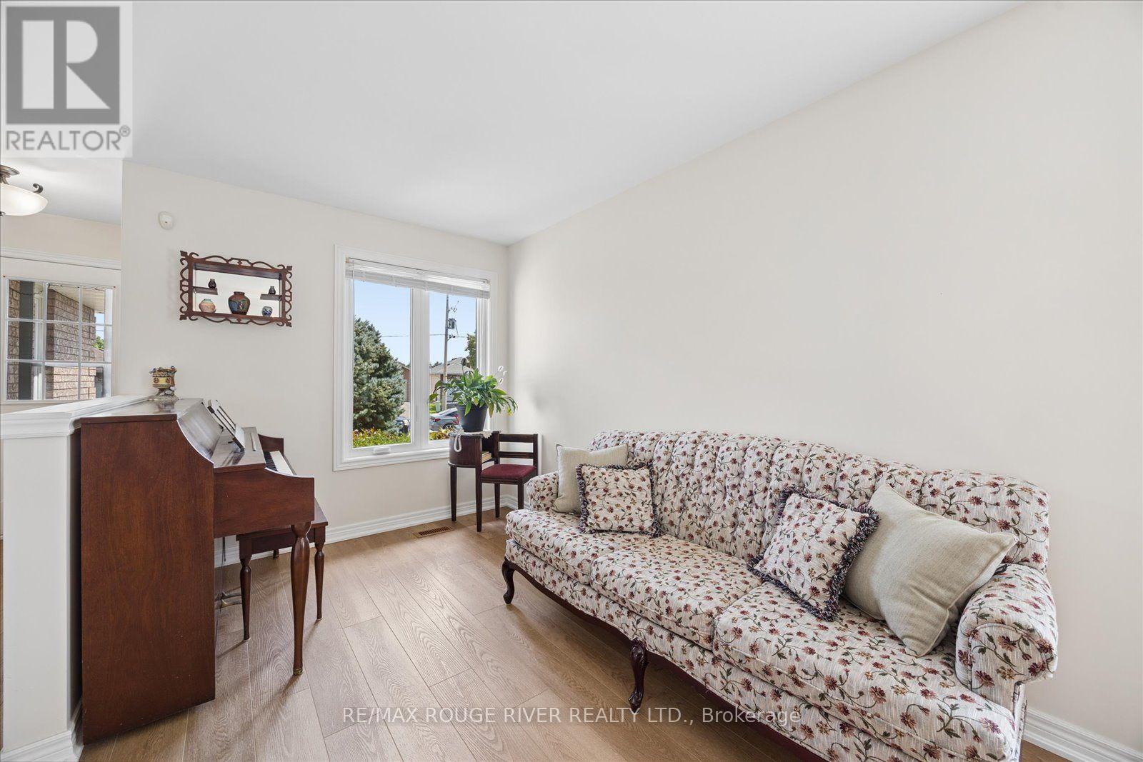 3 Beall Street, Kawartha Lakes, Ontario  K9A 6J6 - Photo 4 - X13700286