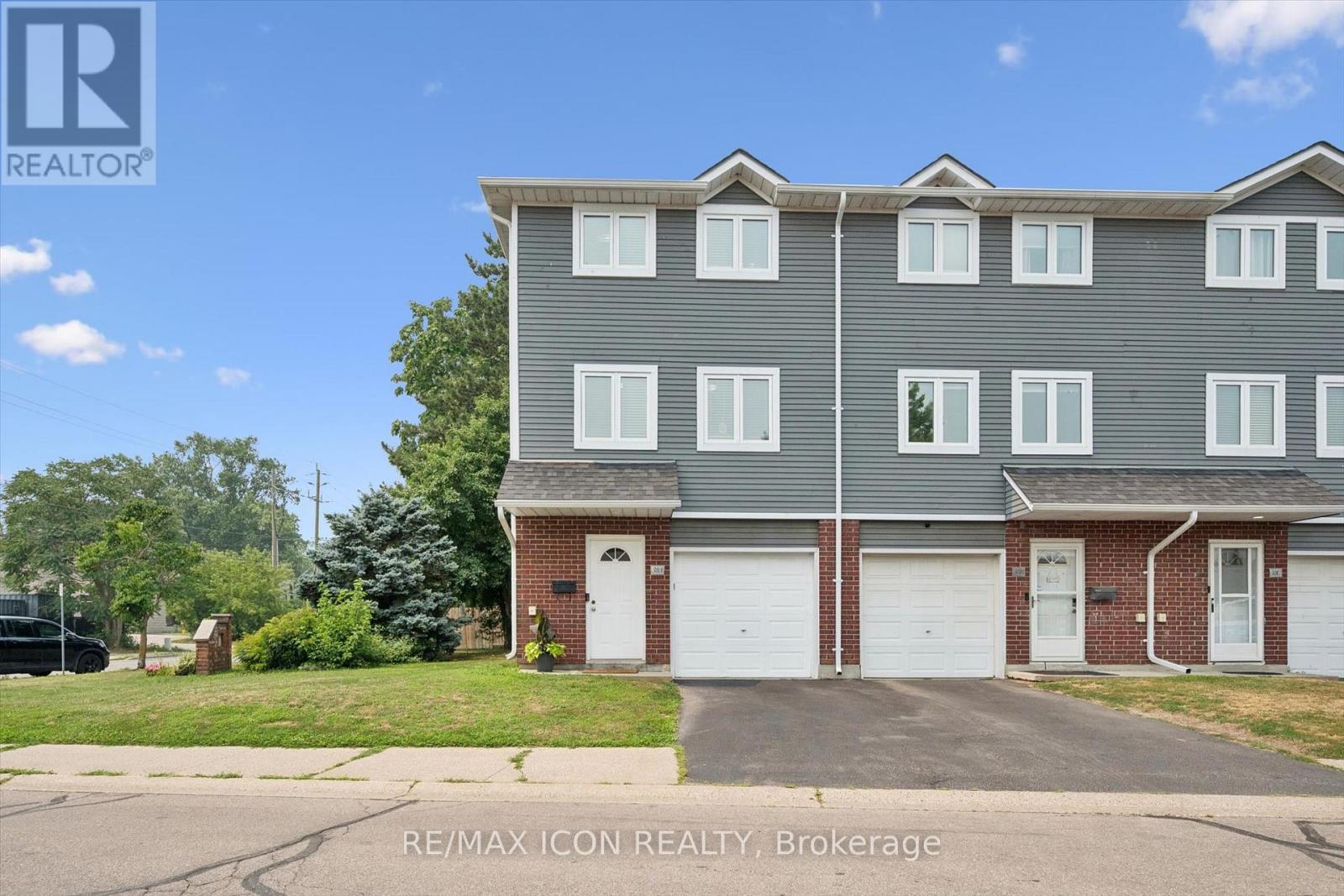 A - 38 Harris Avenue, Brantford, Ontario  N3R 2E9 - Photo 2 - X13700498
