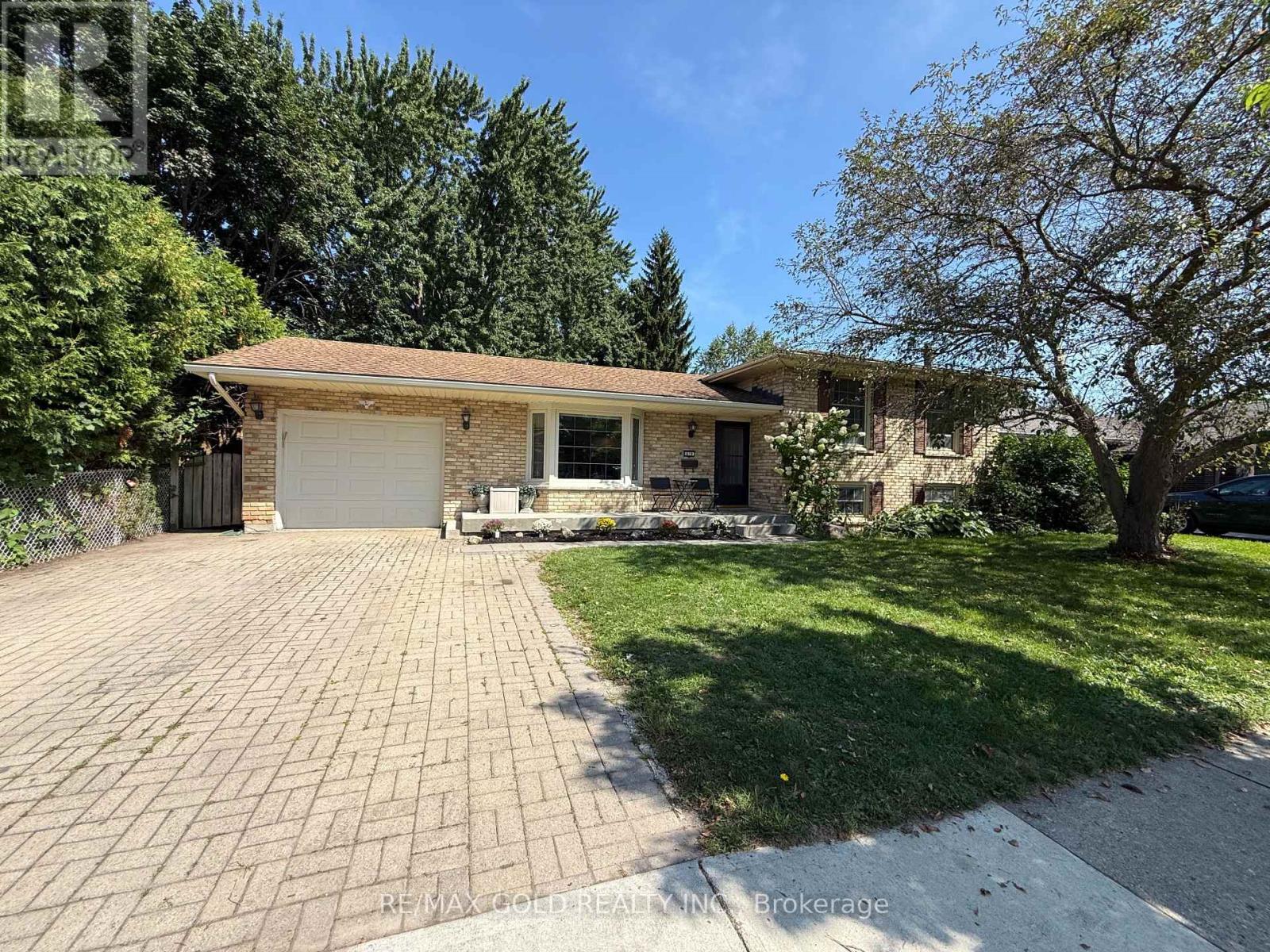 670 GRENFELL DRIVE, London North, Ontario