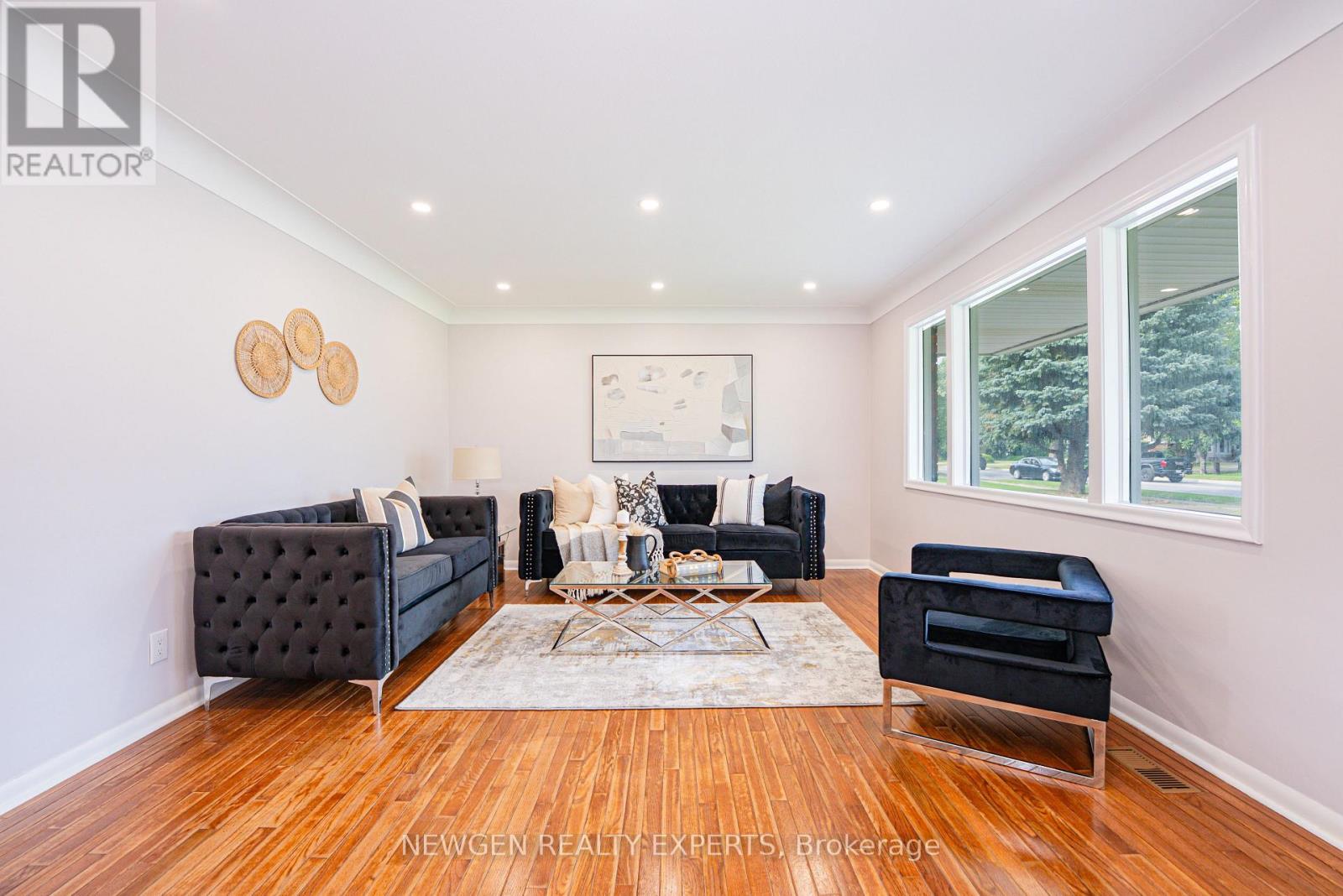 4443 Dorchester Road, Niagara Falls, Ontario  L2E 6N5 - Photo 11 - X13700612