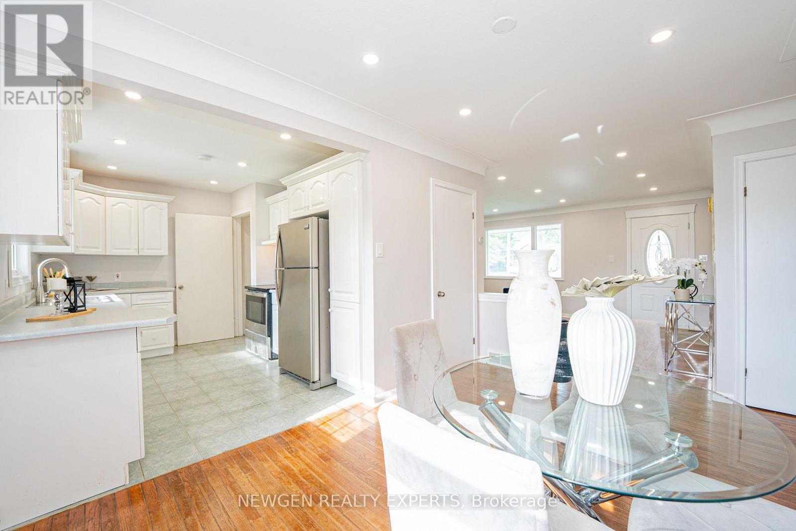 4443 Dorchester Road, Niagara Falls, Ontario  L2E 6N5 - Photo 13 - X13700612