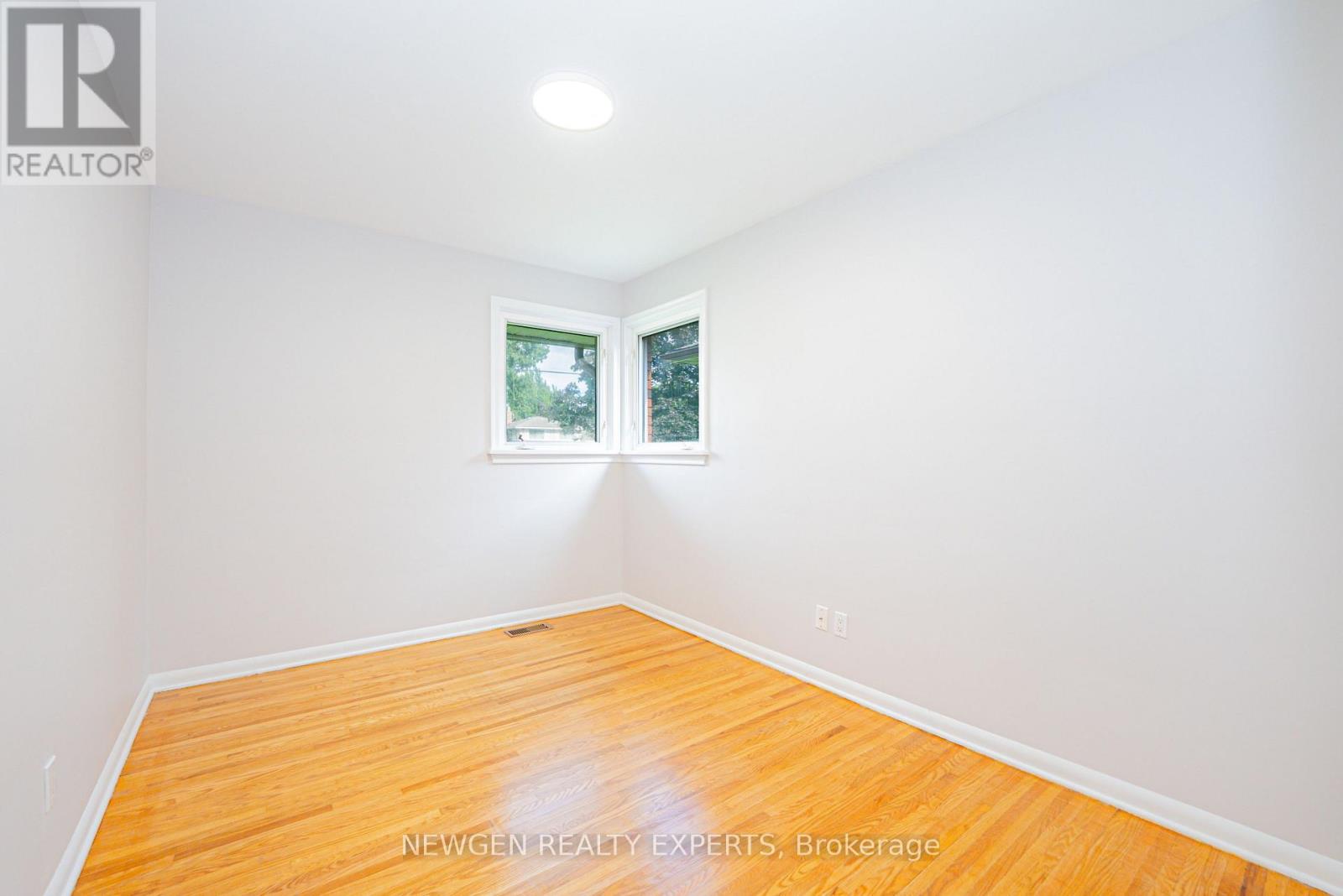 4443 Dorchester Road, Niagara Falls, Ontario  L2E 6N5 - Photo 27 - X13700612