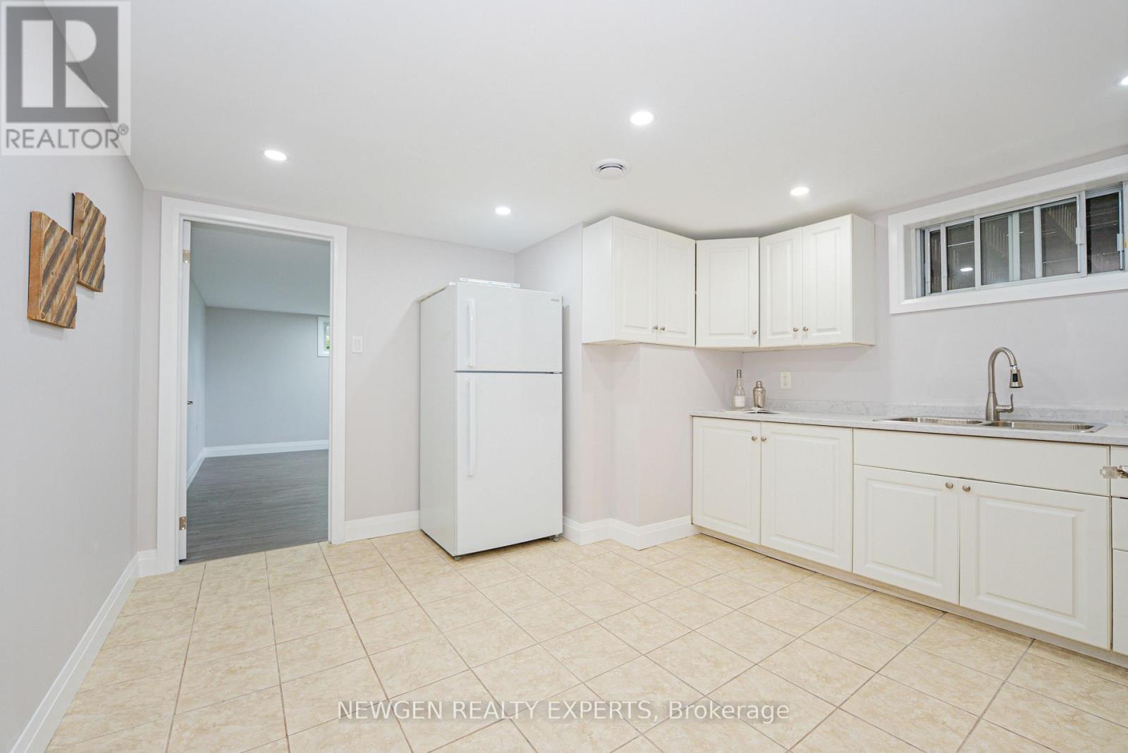 4443 Dorchester Road, Niagara Falls, Ontario  L2E 6N5 - Photo 32 - X13700612