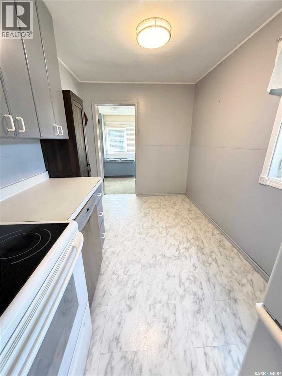 718 4th Street S, Weyburn, Saskatchewan  S4H 2G3 - Photo 24 - SK046288