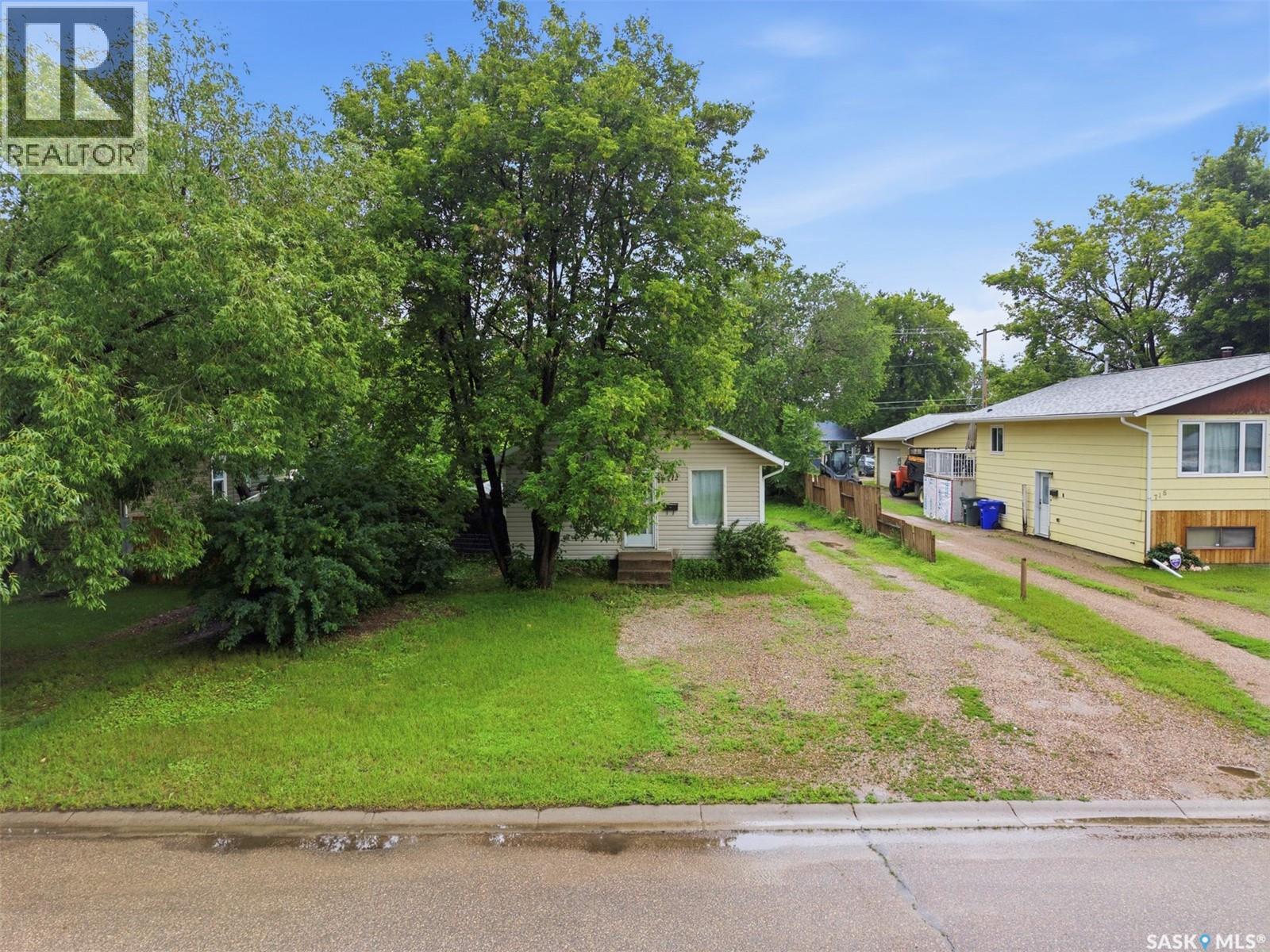 712 5th Street E, Prince Albert, Saskatchewan  S6V 0M4 - Photo 32 - SK046223